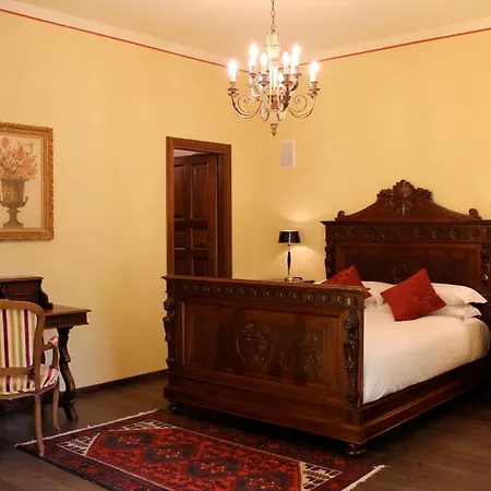 Castello Delle Serre Bed & Breakfast