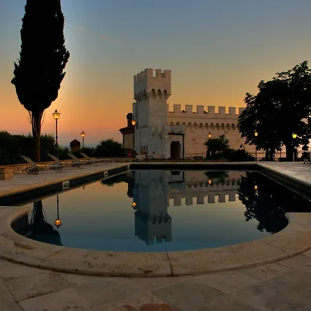 Castello Delle Serre Bed & Breakfast 4*