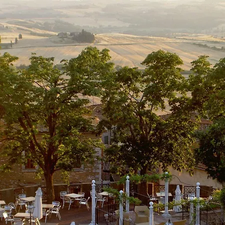 Castello Delle Serre Bed & Breakfast 4*