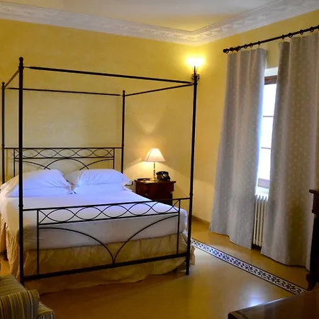 Bed & Breakfast Castello Delle Serre 4*